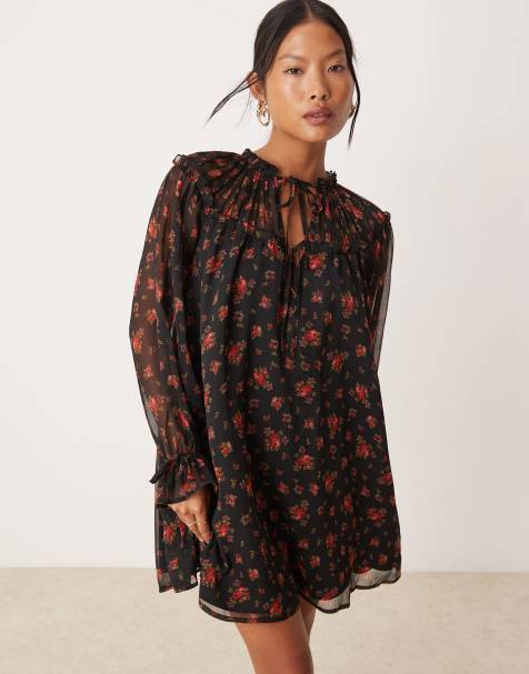 Vestido amplio con detalle en el canesú de Miss Selfridge Petite - view 1