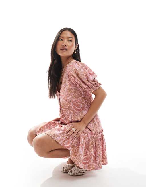 Vestido amplio con estampado de cachemir de Miss Selfridge Petite, 4 de 4