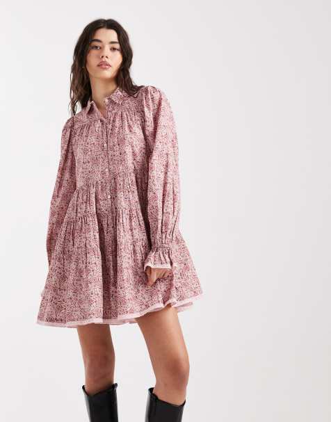 Vestido amplio escalonado de popelina con estampado de cachemir de Miss Selfridge - view 1