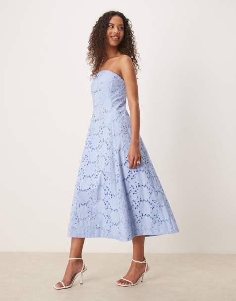 Vestido azul cielo de corte acampanado con detalle calado de Mango - view 1
