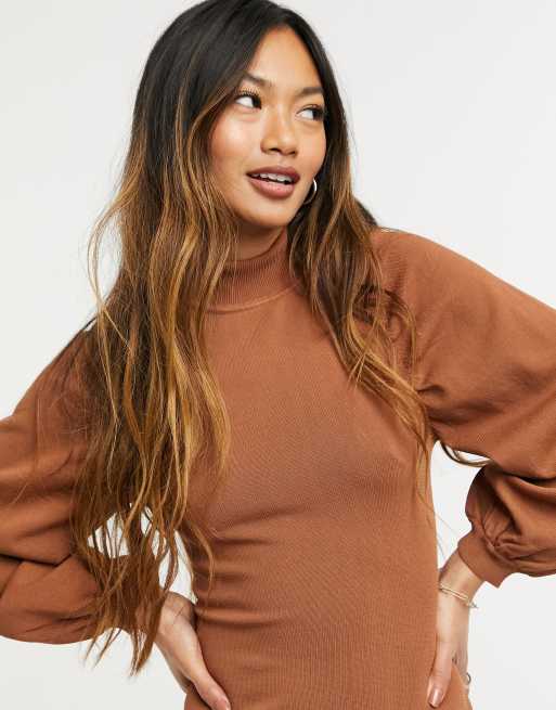 Vestido beis evasé con detalles plisados en las mangas de punto de ASOS DESIGN, 3 de 4