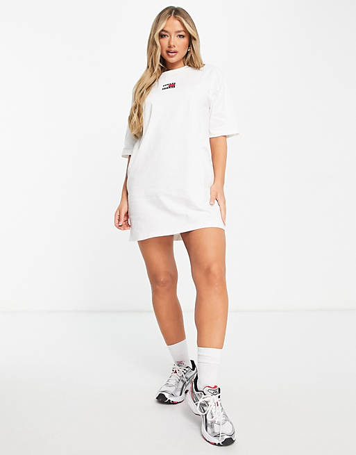 Vestido blanco estilo con logo de bandera de Tommy Jeans | ASOS