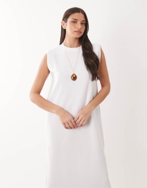 Vestido blanco estilo camiseta sin mangas con hombreras de ASOS DESIGN, 2 de 4