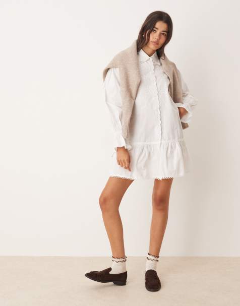 Vestido camisero blanco con diseño bordado de popelina de Miss Selfridge - view 1