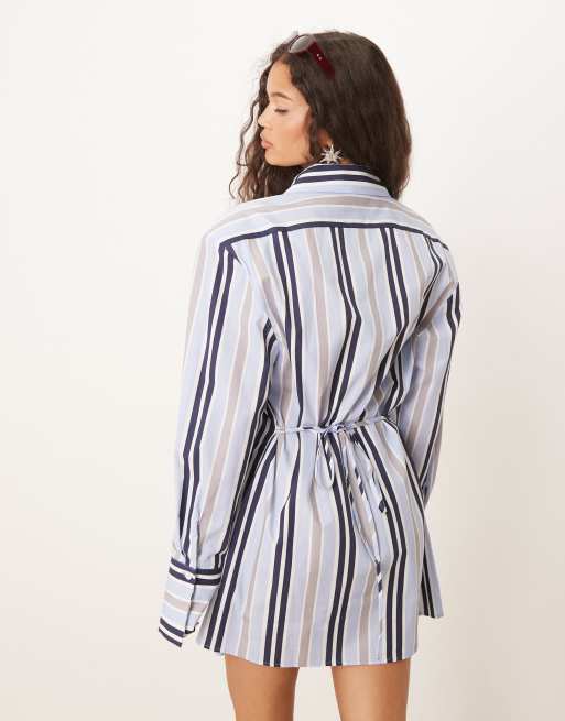 Vestido camisero corto a rayas con cintura entallada de ASOS DESIGN, 3 de 4