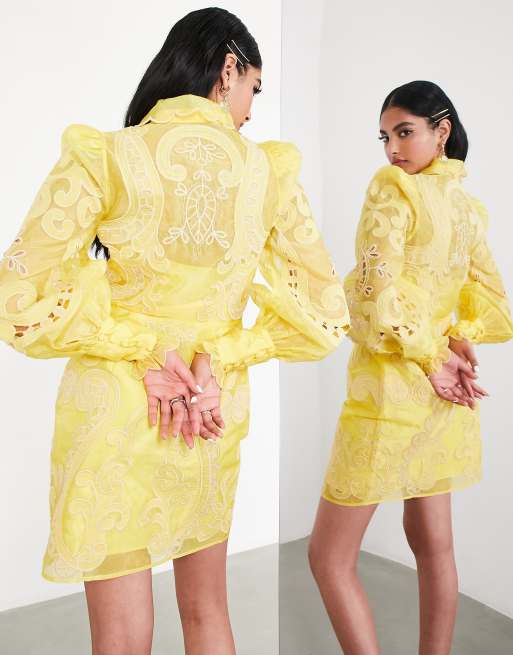 Vestido camisero corto amarillo de organza bordada de ASOS EDITION, 4 de 4