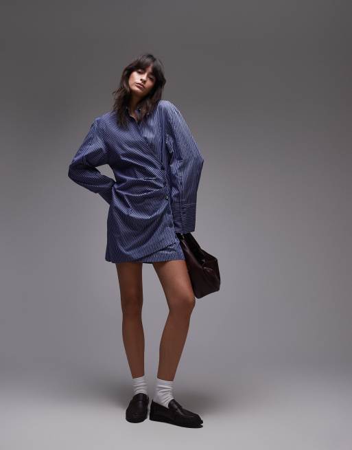 Vestido camisero corto azul a rayas con detalle cruzado y fruncido en la parte delantera de & Other Stories
