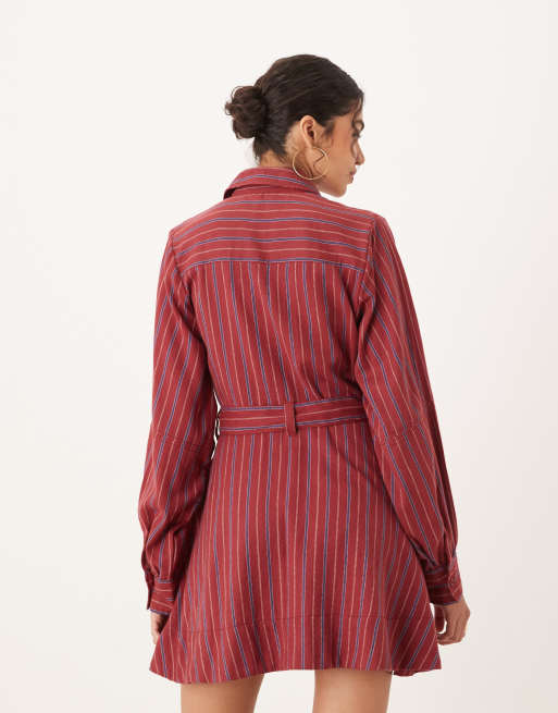 Vestido camisero corto color baya intenso a rayas con cinturón de ASOS DESIGN, 2 de 4