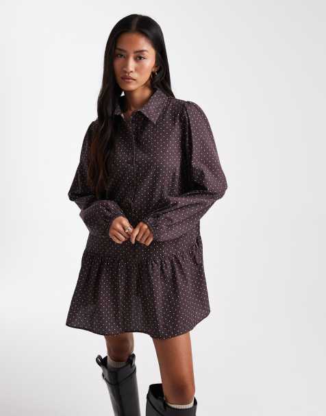 Vestido camisero corto con estampado de lunares y cintura baja de Miss Selfridge - view 1