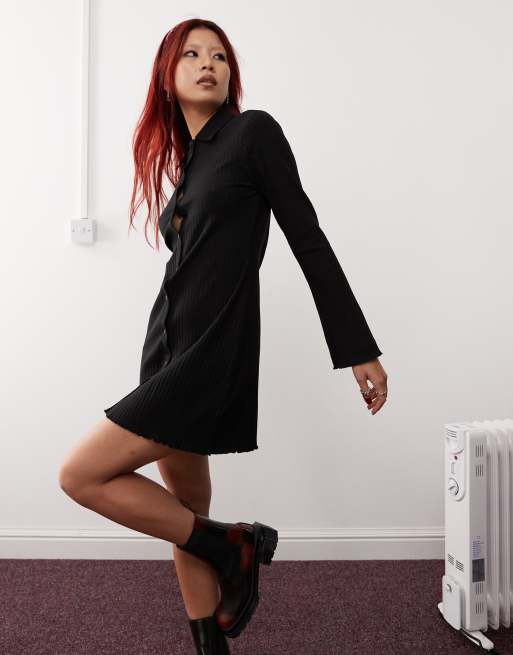 Vestido camisero corto negro abotonado de manga larga de canalé de Monki, 2 de 4