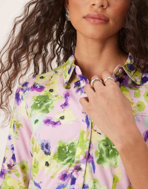 Vestido camisero largo lila pálido con estampado floral extragrande de YAS, 4 de 4