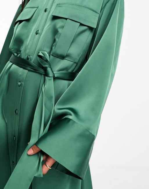 Vestido camisero largo verde de corte trapecio de satén premium de ASOS DESIGN, 3 de 4