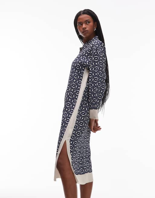 Vestido camisero midi azul y blanco de manga larga con diseño estampado de ARKET, 2 de 4