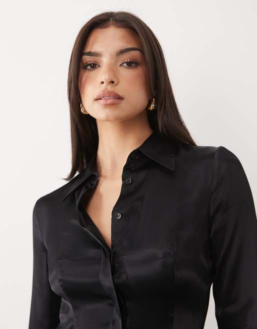 Vestido camisero negro ajustado de satén de ASOS DESIGN, 2 de 4