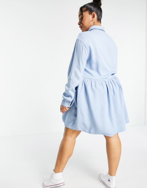 Vestido camisero vaquero azul claro de corte amplio de Simply Be, 2 de 4