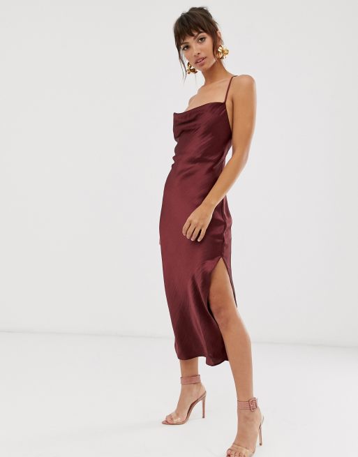Vestido camisola midi de tirantes en satén ultrabrillante con espalda con cordones de ASOS DESIGN
