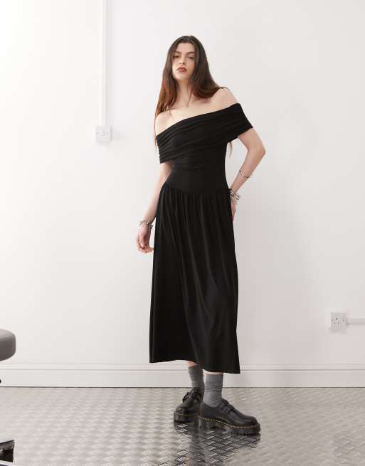 Vestido ceñido con escote palabra de honor y cintura baja de Reclaimed Vintage