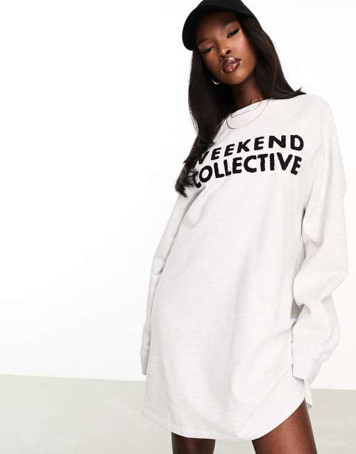Vestido color hielo jaspeado estilo sudadera extragrande de chenilla de ASOS Weekend Collective, 2 de 4