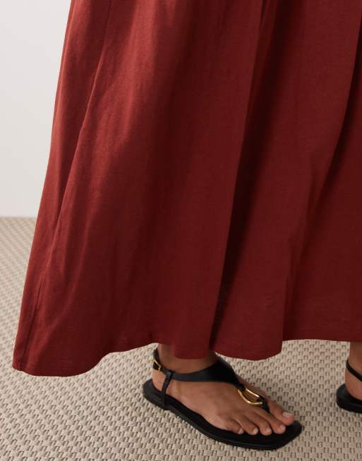 Vestido color óxido plisado de corte trapecio de ASOS DESIGN, 3 de 4