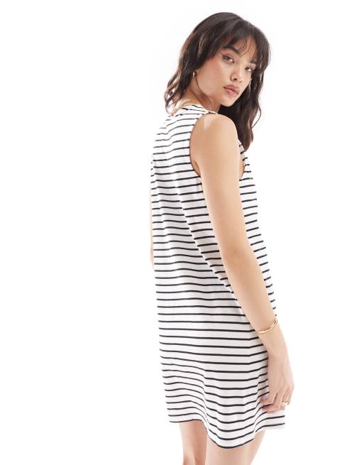 Vestido corto a rayas negras de manga corta de New Look, 3 de 4