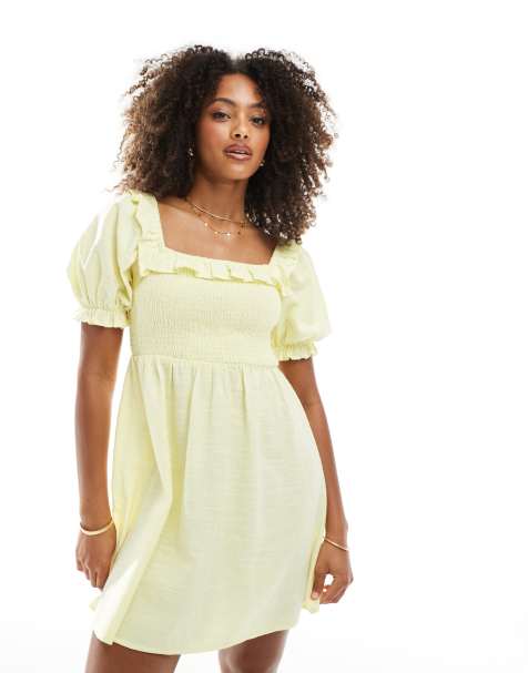Vestido corto amarillo fruncido con volante de New Look - view 1