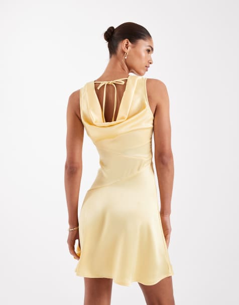 Vestido corto amarillo pastel con detalle de lazada de satén de JJXX - view 1