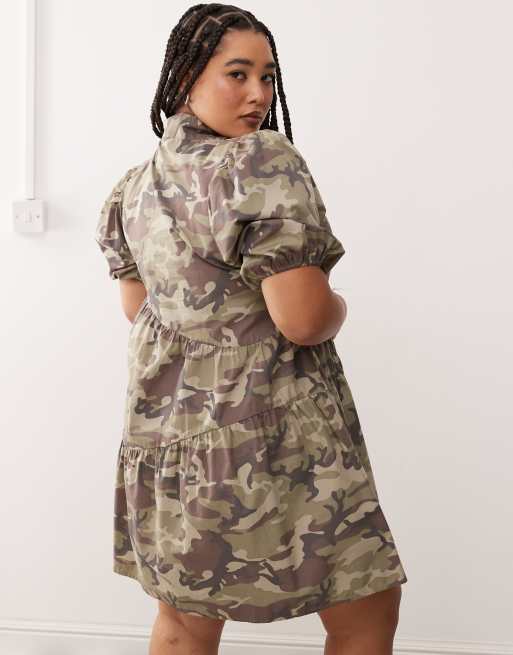Vestido corto amplio con estampado de camuflaje y cremallera de algodón de COLLUSION Plus, 3 de 4
