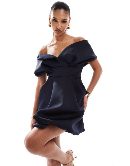 Vestido corto azul marino abullonado con escote Bardot de ASOS DESIGN, 3 de 4