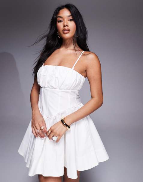 Vestido corto blanco con diseño estilo corsé y escote palabra de honor de River Island - view 1