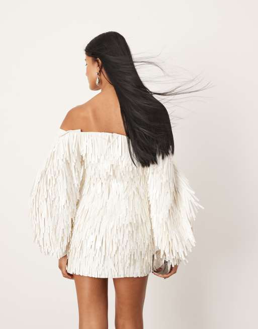 Vestido corto blanco con mangas extragrandes de lentejuelas alargadas de ASOS EDITION, 3 de 4