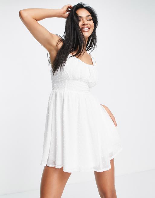 Vestido corto blanco con tirantes anudados de plumeti de Missguided, 3 de 4