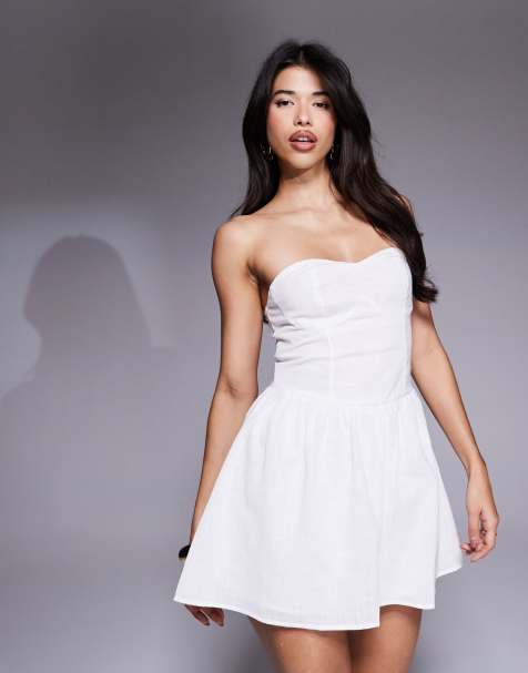 Vestido corto blanco de corte skater con escote palabra de honor en forma de corazón de tejido efecto lino de Missy Empire - view 1