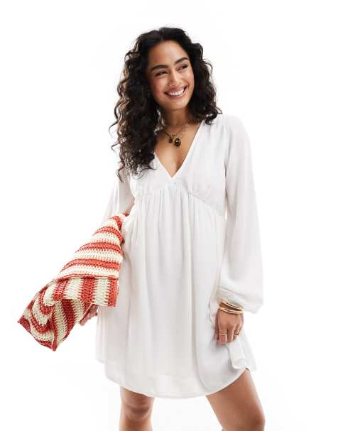 Vestido corto blanco plisado con mangas anchas de ONLY - view 1