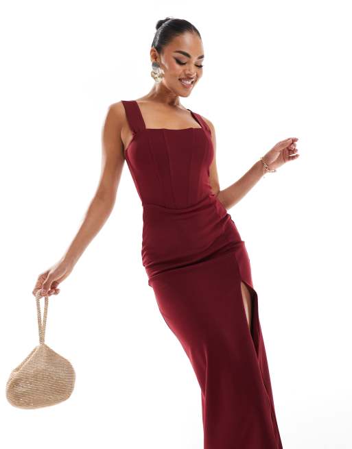 Vestido corto burdeos de estilo corsé con abertura hasta el muslo