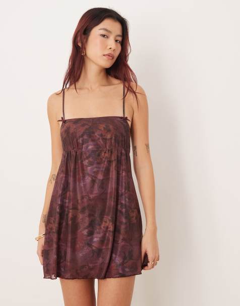 Vestido corto burdeos de tirantes con estampado floral difuminado Bublik de Motel - view 1