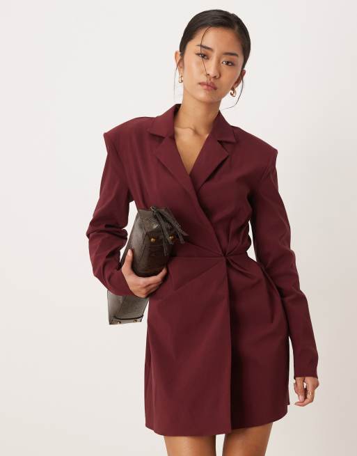 Vestido corto burdeos oscuro estilo americana con cintura entallada de ASOS DESIGN, 2 de 4