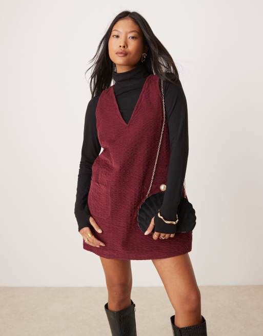Vestido corto color baya estilo pichi de pana Piper de Nobody's Child Petite
