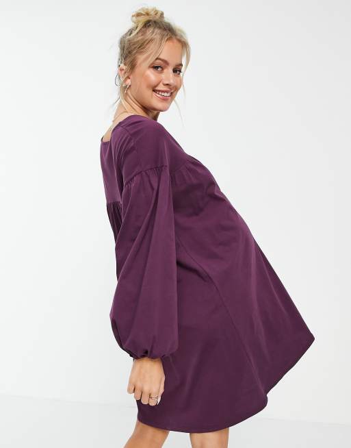 Vestido corto color berenjena con botones de corte amplio y manga larga de ASOS DESIGN Maternity, 2 de 4