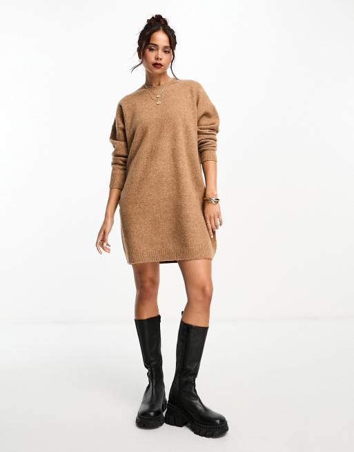 Vestido corto color camel estilo jersey con cuello redondo de punto de ASOS DESIGN , 2 de 4