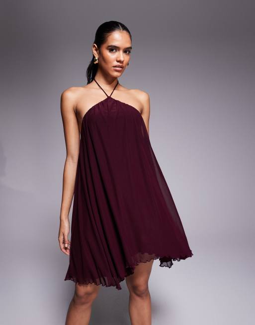 Vestido corto color ciruela escalonado de estilo babydoll con cuello halter y capa superior de malla de Fashionkilla