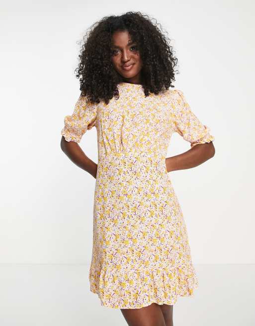 Vestido corto color coral con estampado floral Serena de Nobody's Child