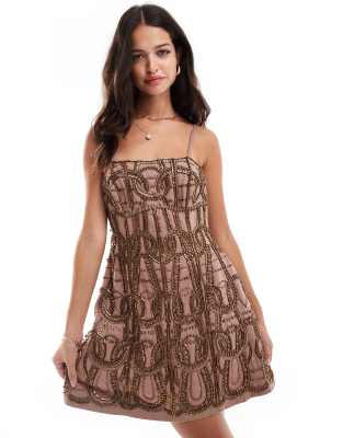 Vestido corto color visón de corte acampanado con escote palabra de honor y abalorios de ASOS DESIGN