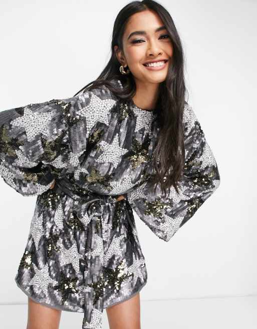 Vestido corto con cinturón y diseño de estrellas de lentejuelas de ASOS Edition, 3 de 4