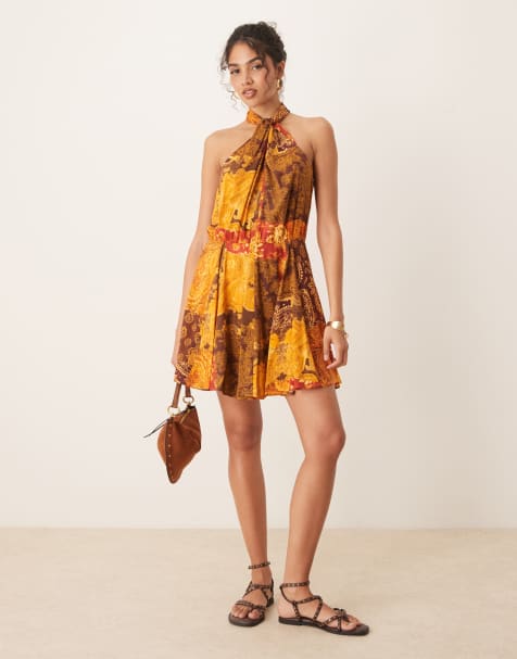 Vestido corto con estampado abstracto variado y cuello halter de ASOS DESIGN - view 1