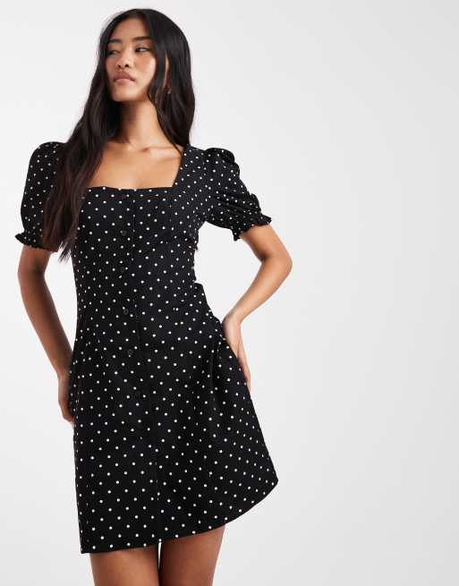 Vestido corto con estampado de lunares y manga abullonada de Miss Selfridge, 2 de 4