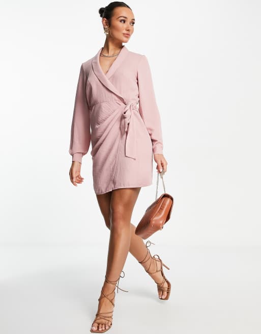 Vestido corto cruzado rosa con solapas de ASOS | ASOS