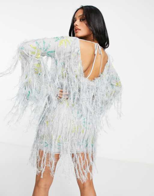 Vestido corto de larga con diseño floral de lentejuelas flecos por toda la prenda de ASOS DESIGN | ASOS