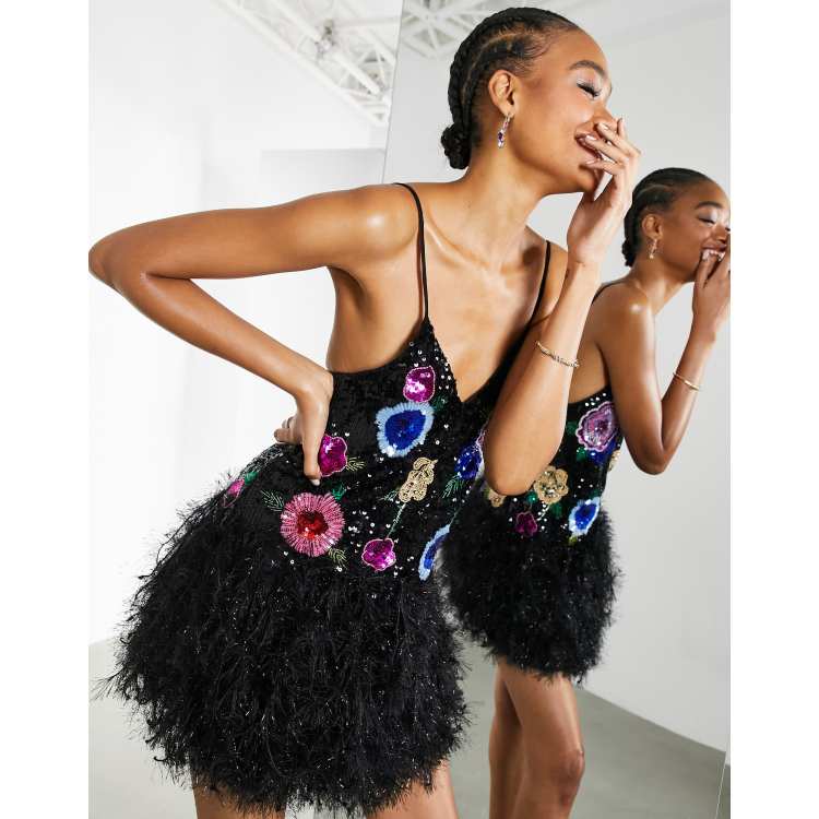 Vestido plumas 2025 asos