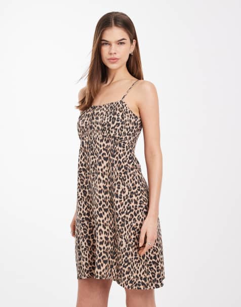Vestido corto de tirantes con estampado de leopardo de ONLY - view 1