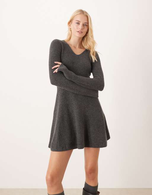 Vestido corto gris oscuro de corte skater de punto de JDY Tall, 2 de 4